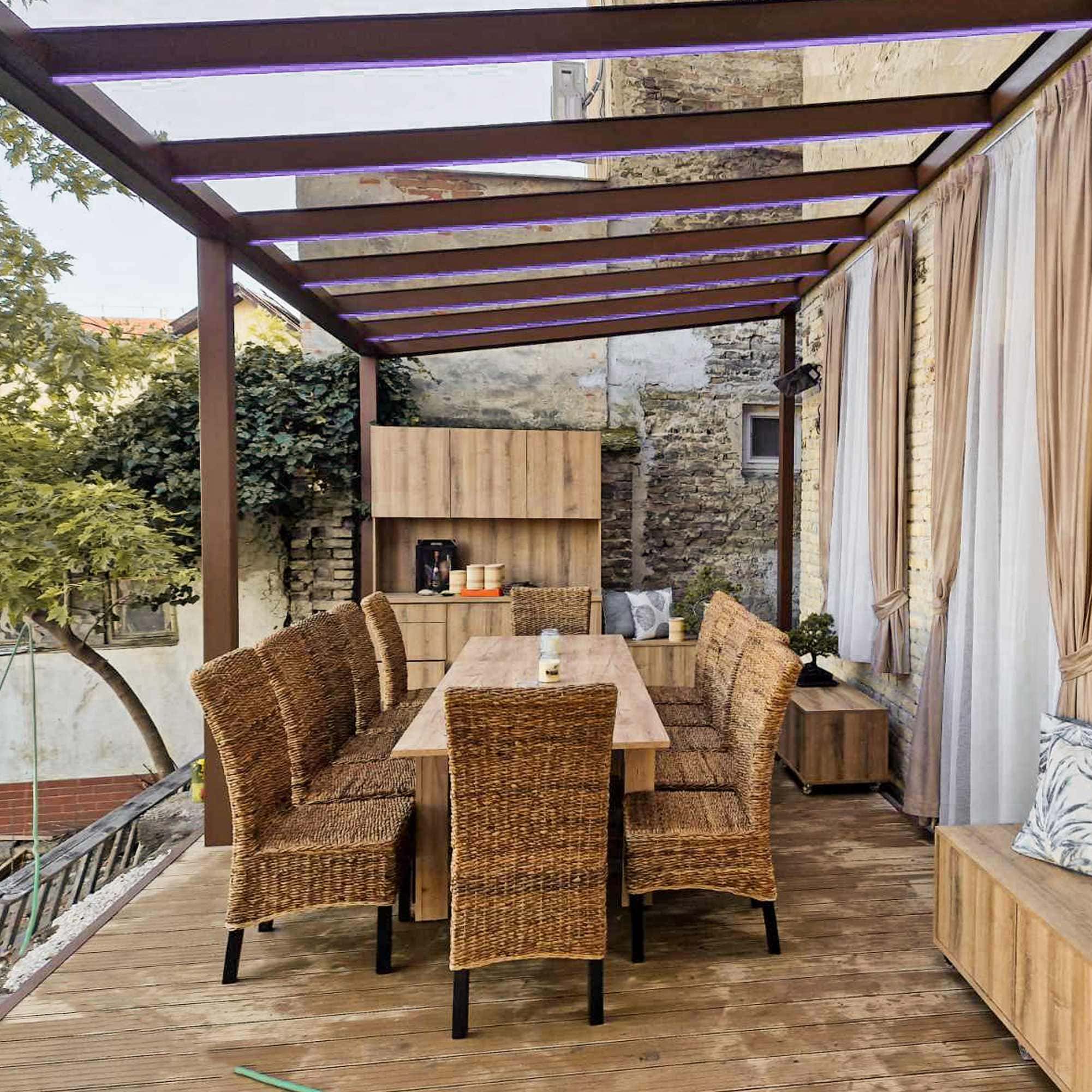 Hliníková pergola